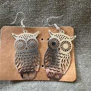 Owl metal earrings. $6 each or 3 for $15.